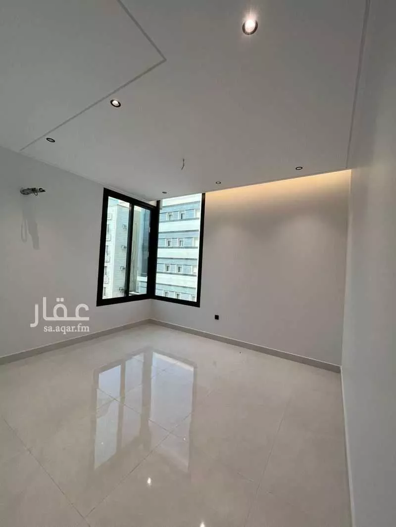 4 bedroom apartment in Al Salamah 5