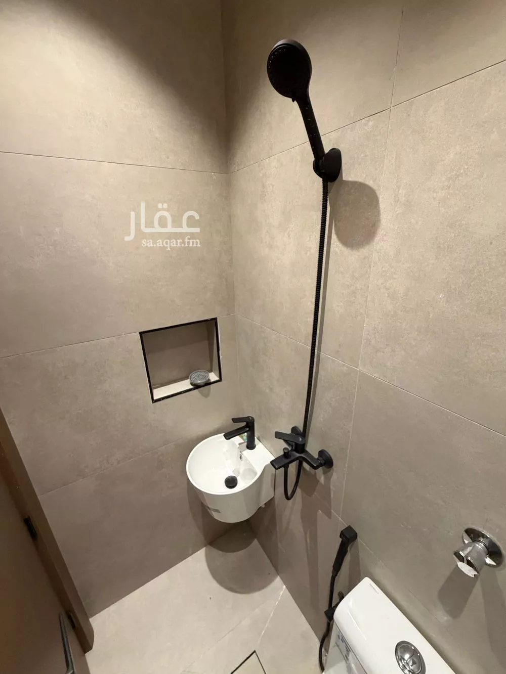 4 bedroom apartment in Abruq Ar Rughamah, Jeddah 8