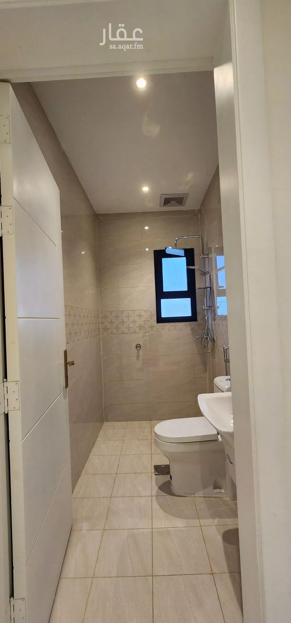 4 bedroom apartment in Al Safa 9