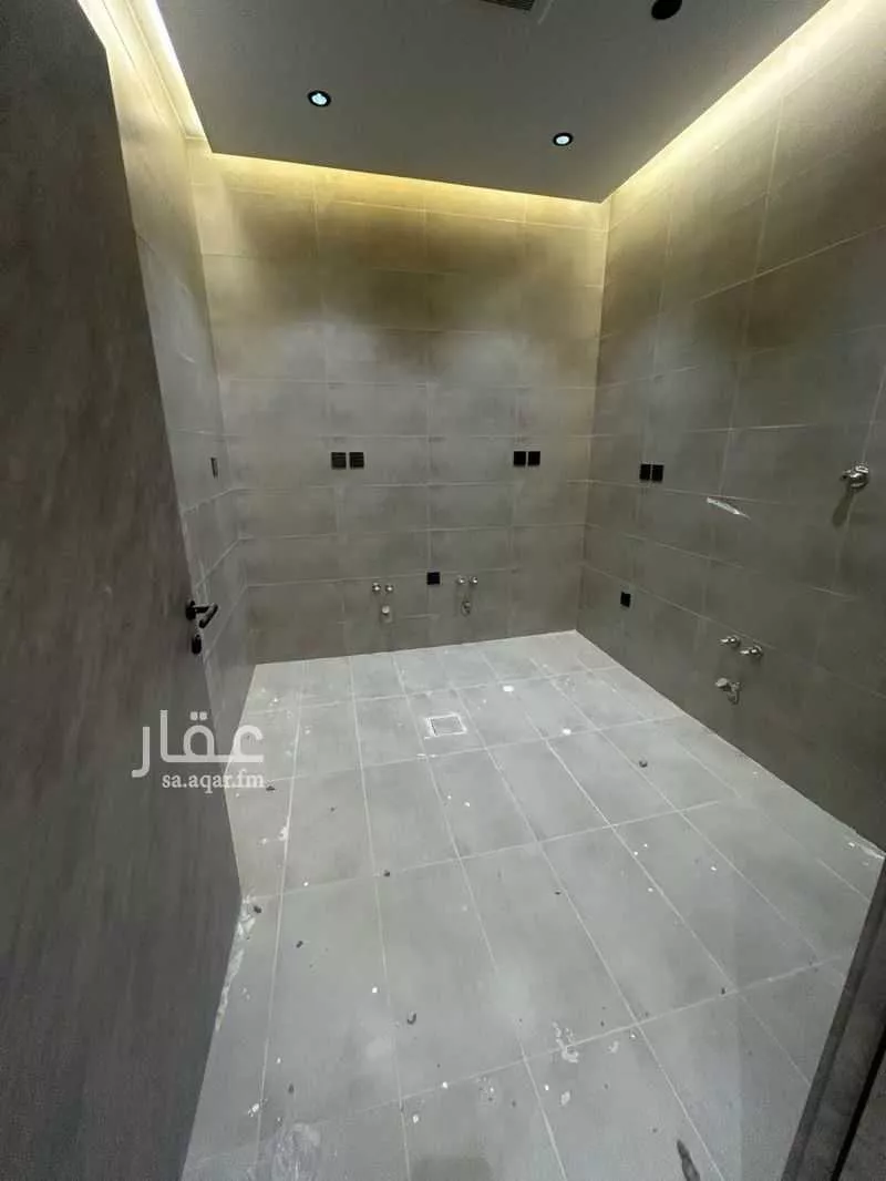 4 bedroom apartment in Al Salamah 12