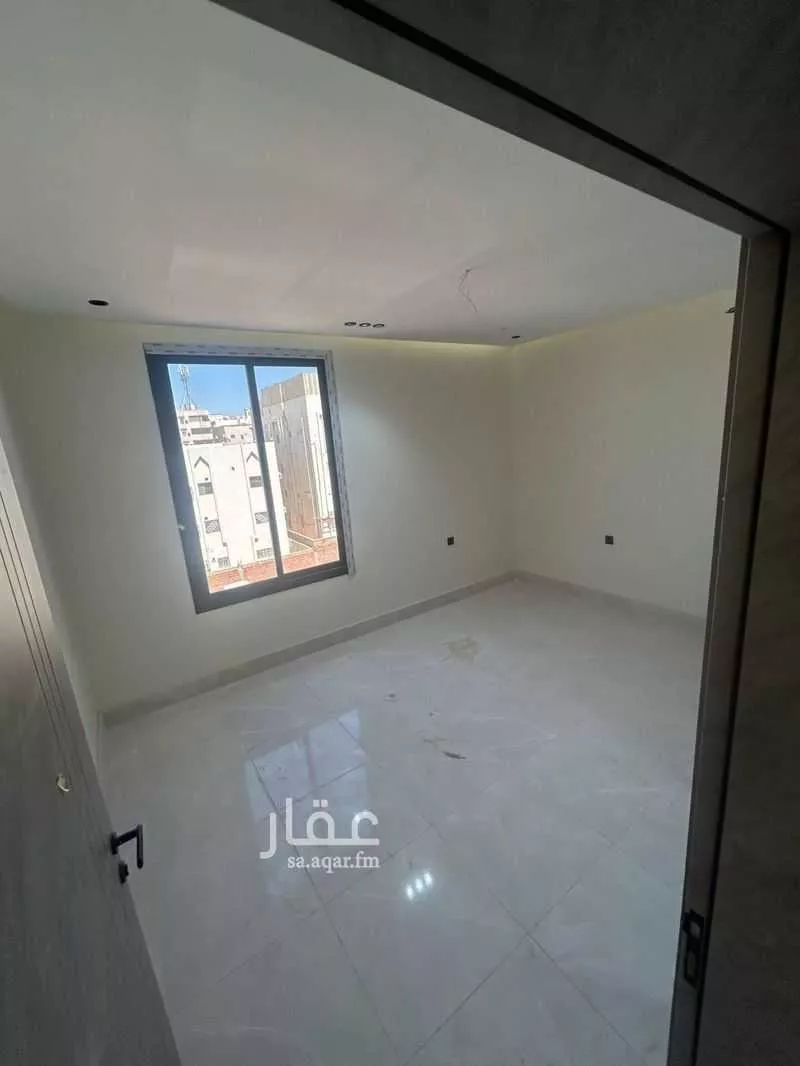 4 bedroom apartment in Al Salamah 15