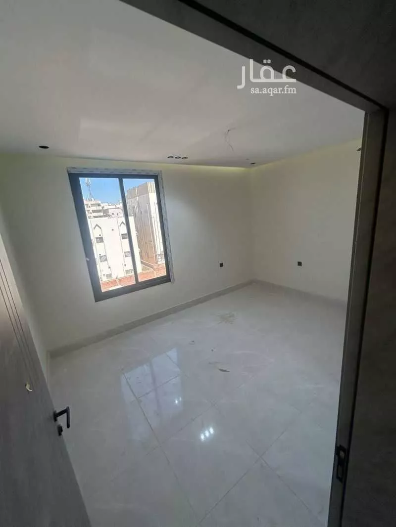 4 bedroom apartment in Al Salamah 16