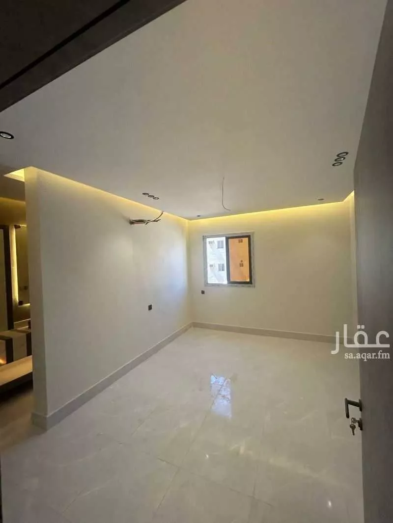 4 bedroom apartment in Al Salamah 7
