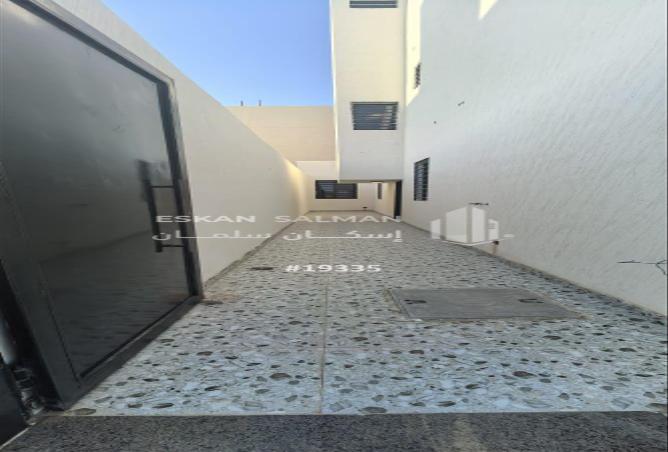 3 bedroom apartment in Al Janadriyah 2