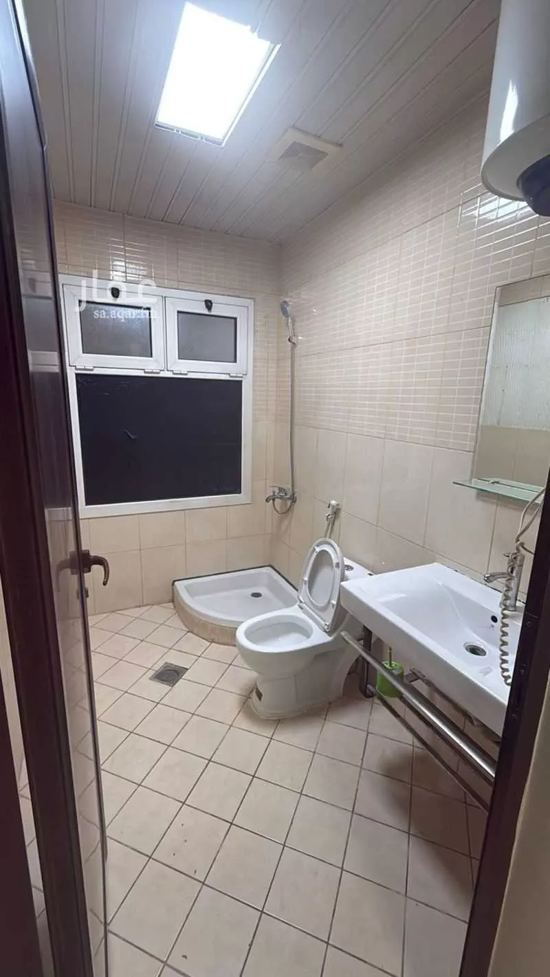 4 bedroom apartment in Al Mazrouiyah, Eastern Province 23