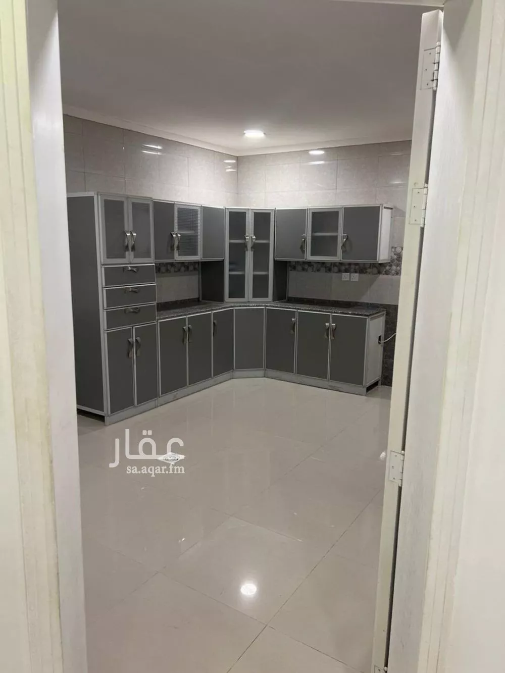 4 bedroom apartment in Ash Shulah, Eastern Province 2