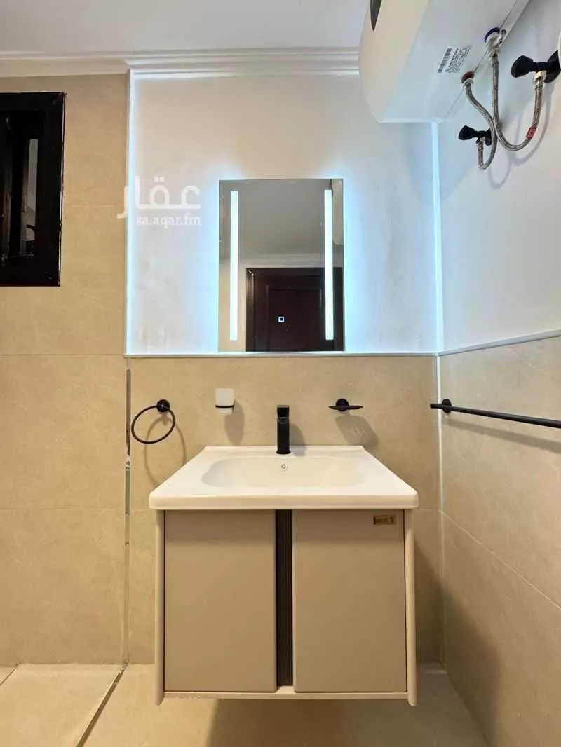 3 bedroom villa in Al Khalidiyyah, Jeddah 10