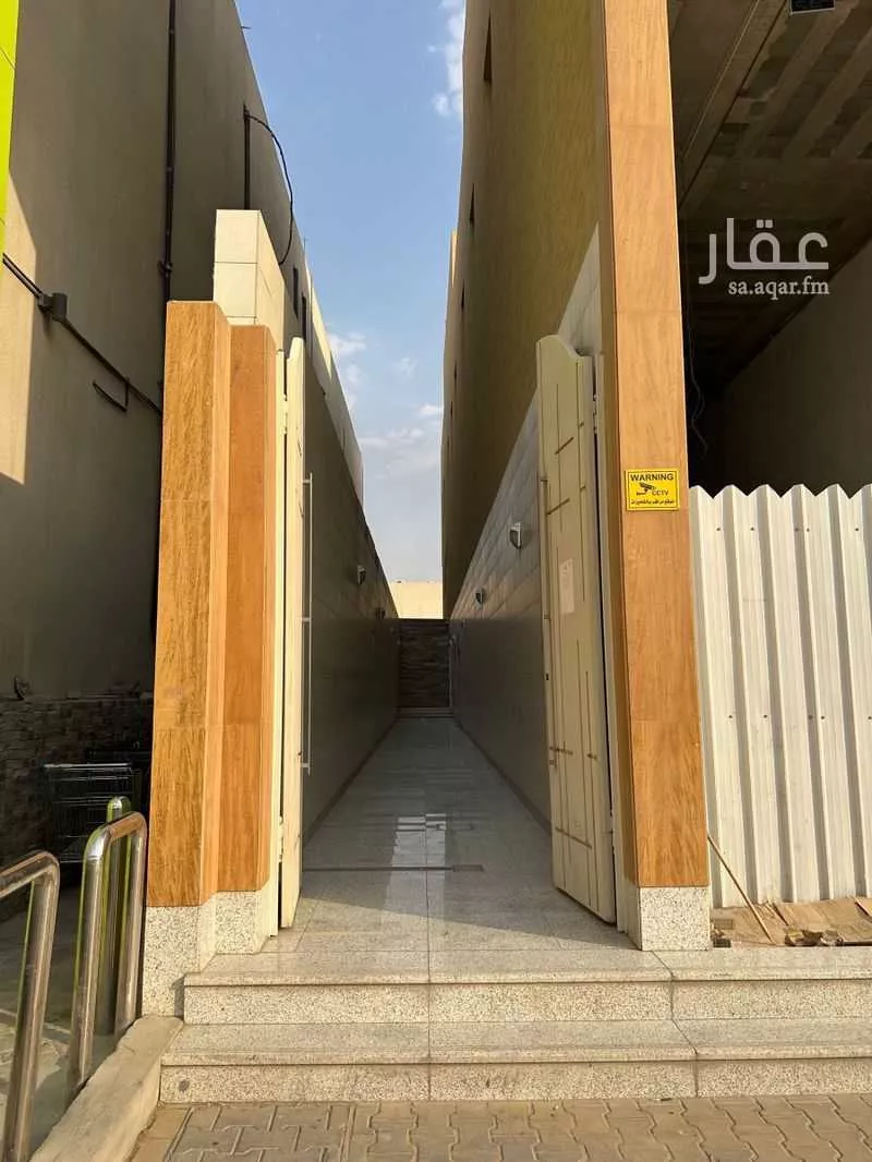 shop in Al Aziziyah, Riyadh 5