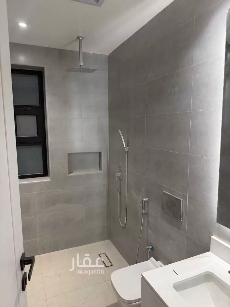 3 bedroom apartment in Al Fanar, Eastern Province 4