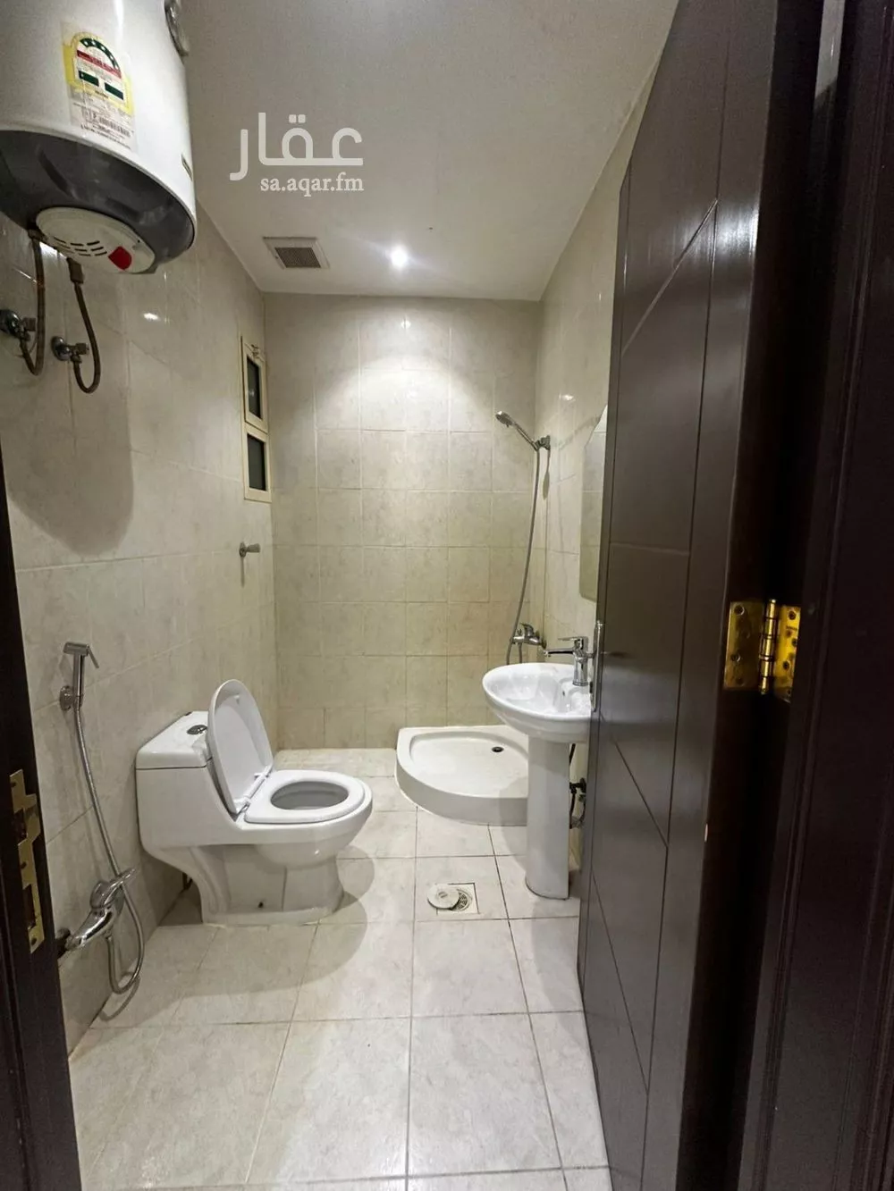 3 bedroom apartment in Al Malqa 7