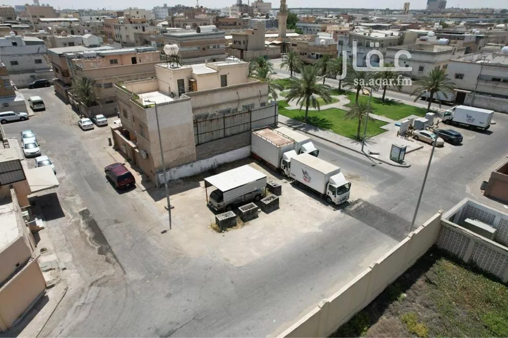270 sqm land in Al Qadisiyah 8