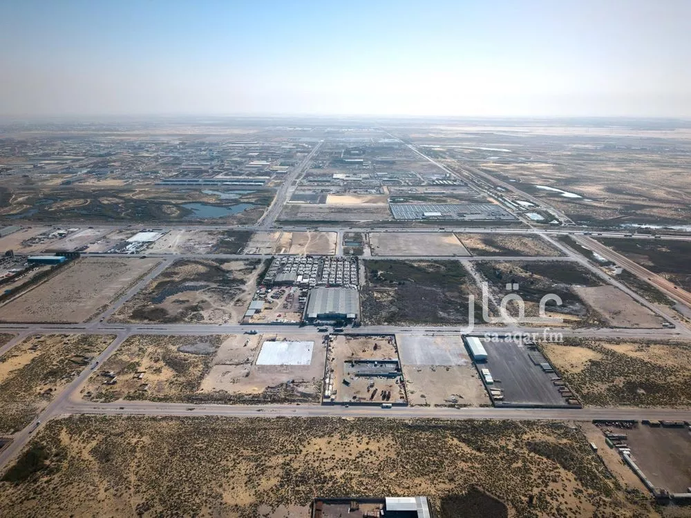 25000 sqm land in Al Hadabah 5