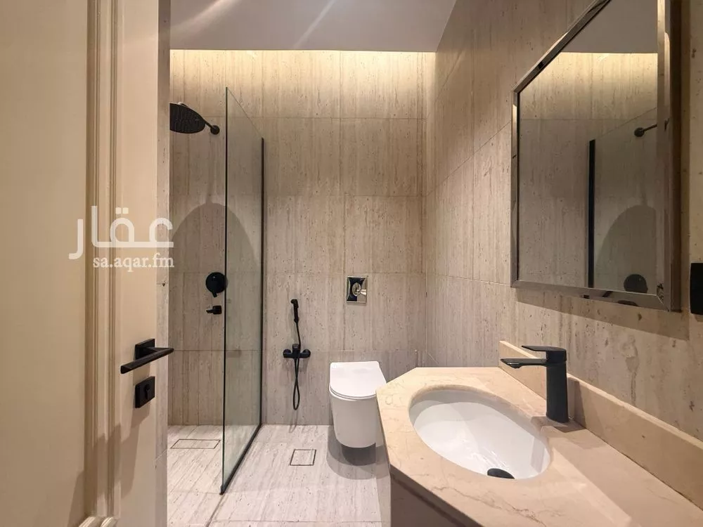 3 bedroom apartment in King Abdul Aziz, Riyadh 3