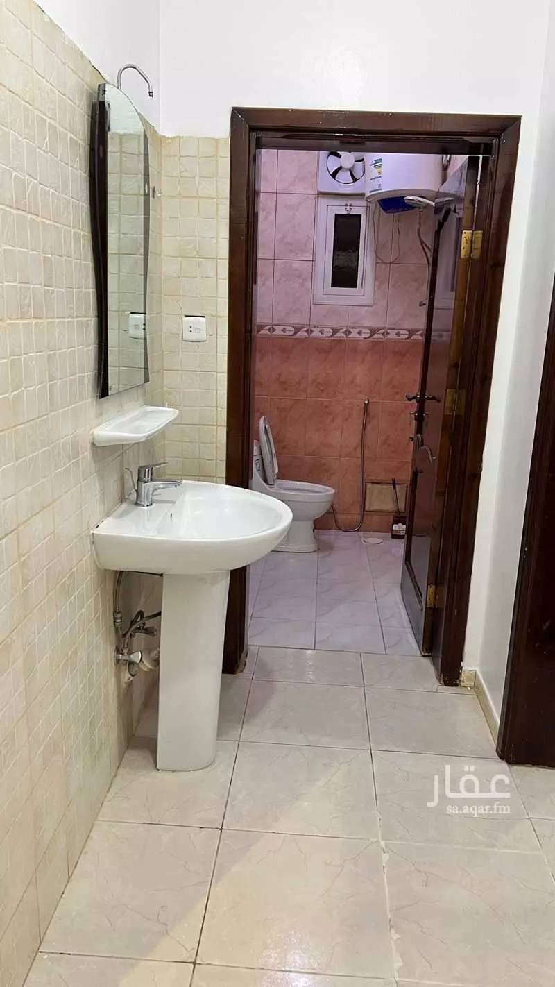 4 bedroom apartment in Al Ranuna, Madinah 2