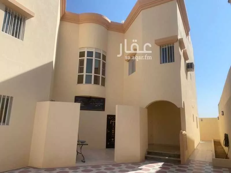 villa in Dana Al Shamaliah, Eastern Province 2