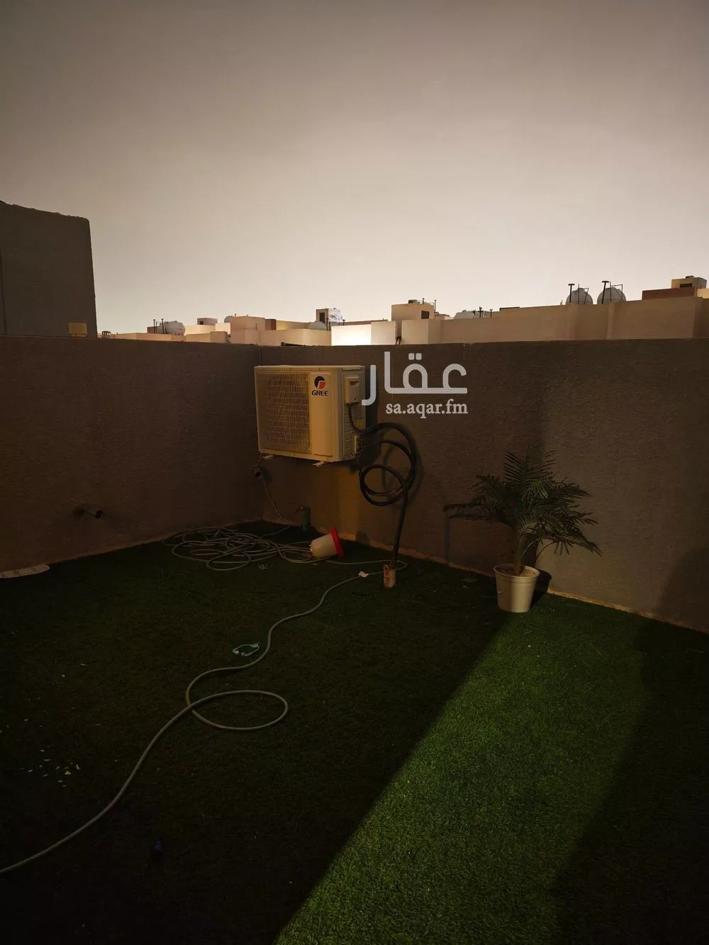 دور 4 غرف في العارض 8