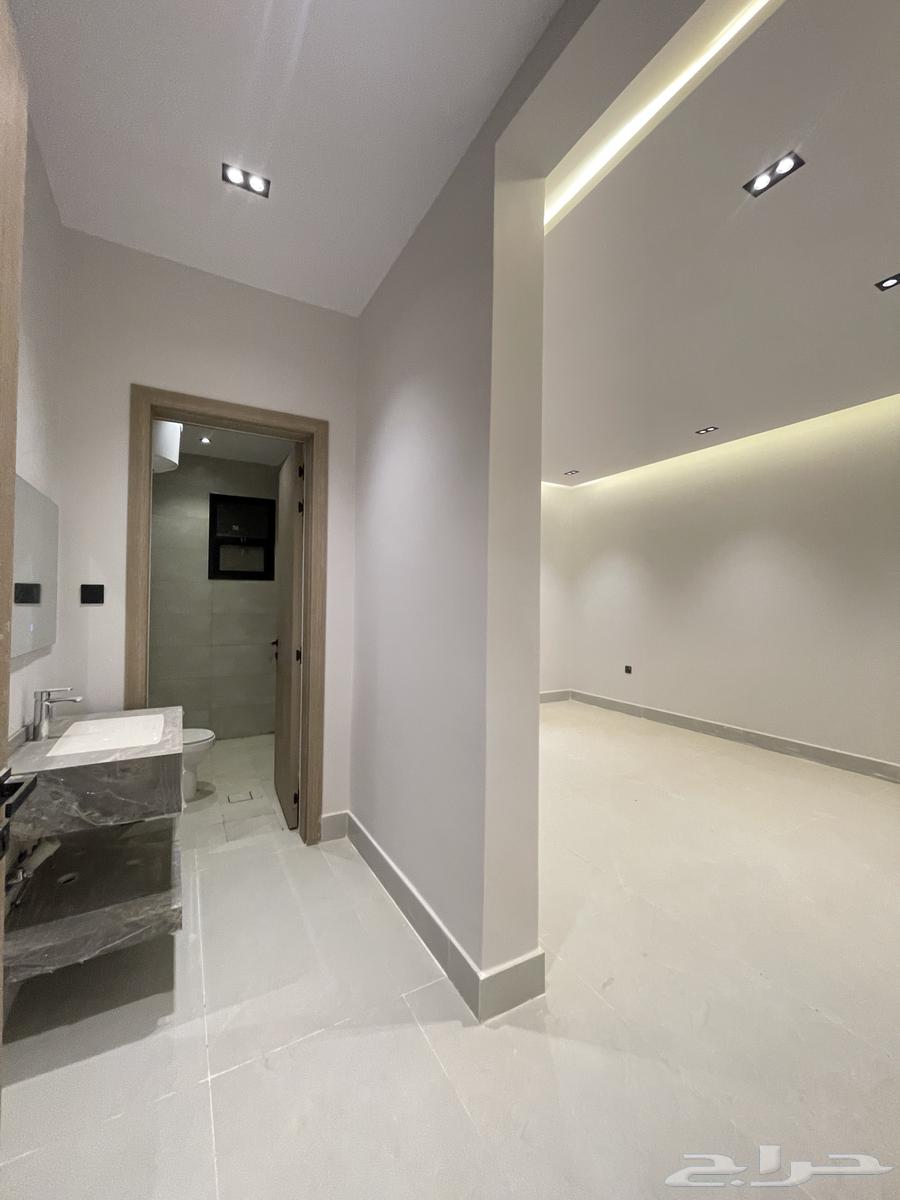 7 bedroom villa in Al Janadriyah, Riyadh 38