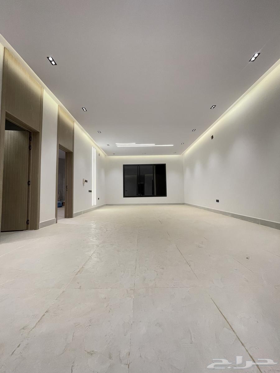 7 bedroom villa in Al Janadriyah, Riyadh 15