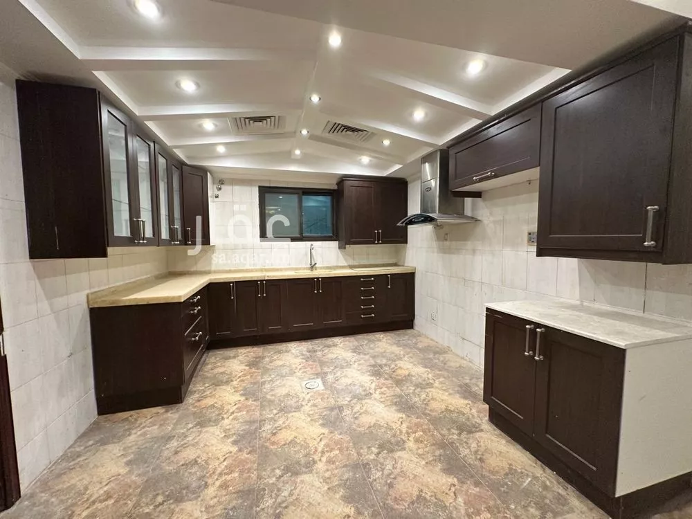 3 bedroom villa in Al Nuzhah, Eastern Province 9