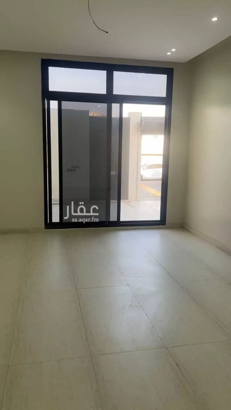 6 bedroom villa in At Tahliyah, Eastern Province 3