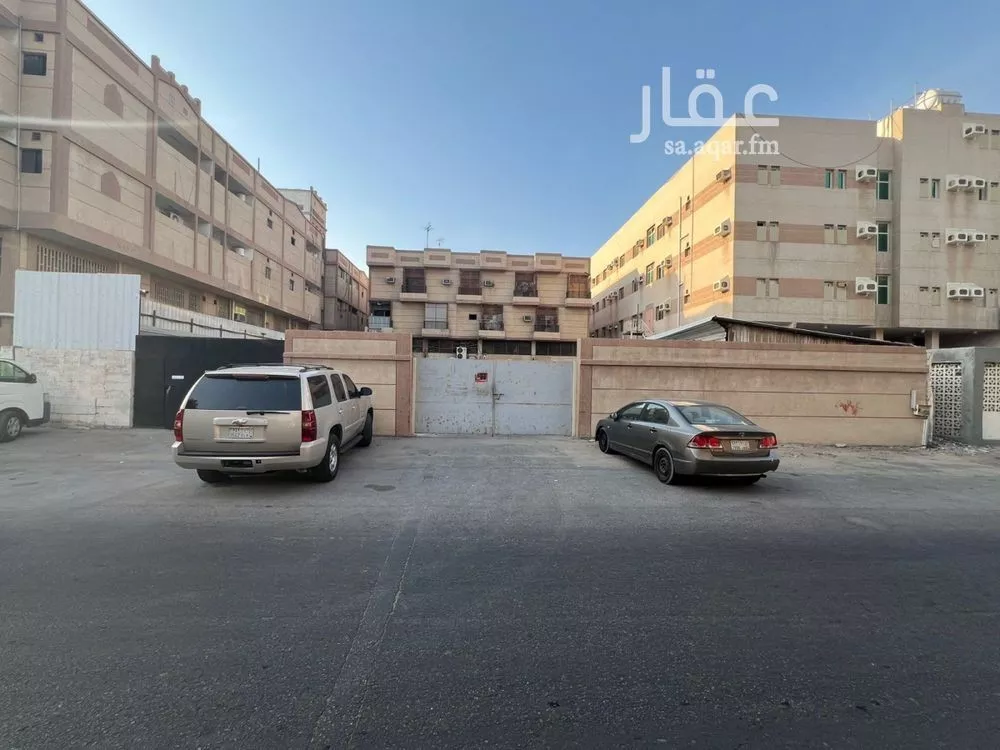 1625 sqm land in Al Jalawiyah 3