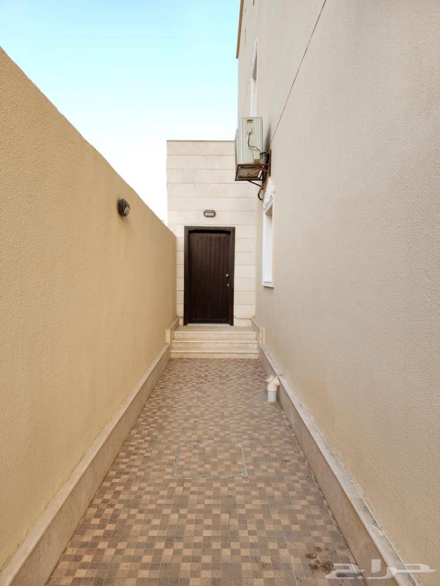 6 bedroom villa in Az Zomorod 3