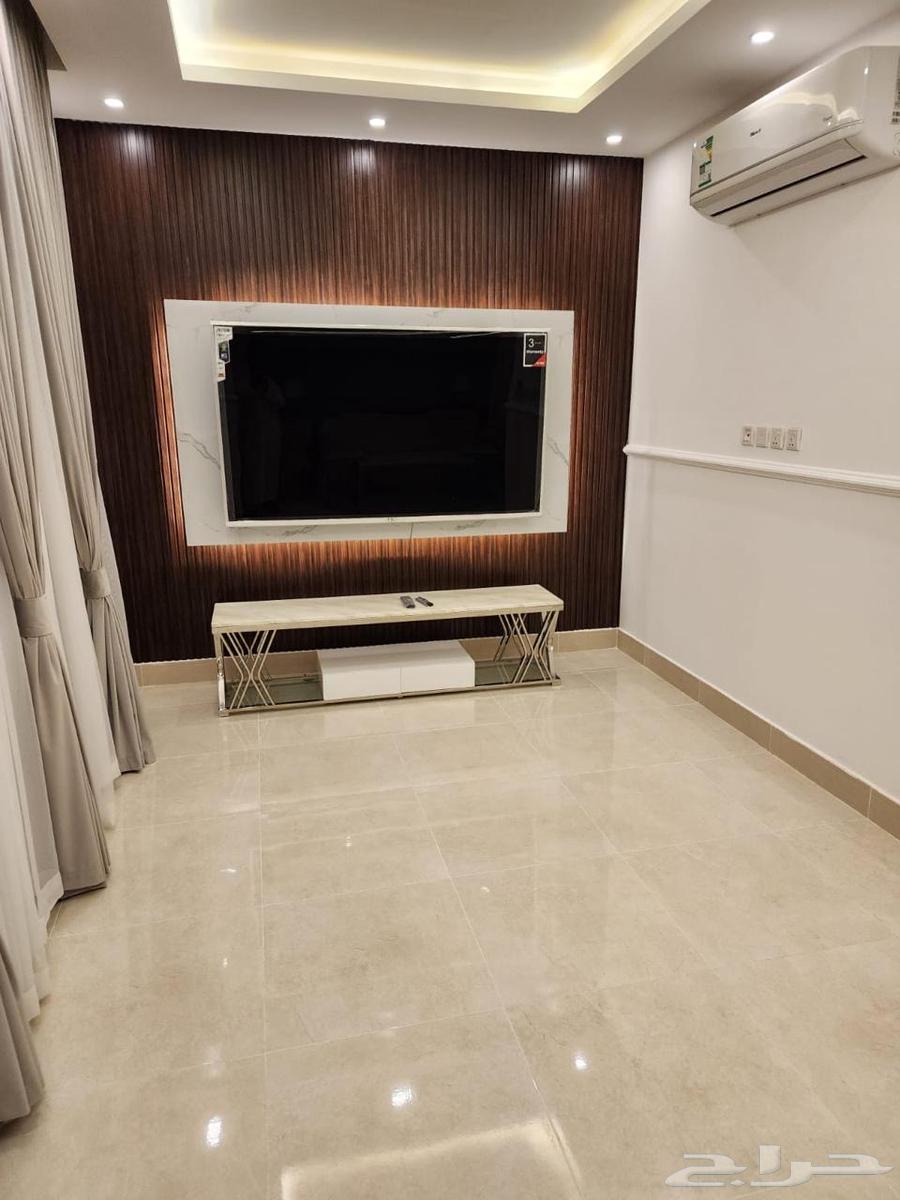 6 bedroom villa in Az Zomorod 21