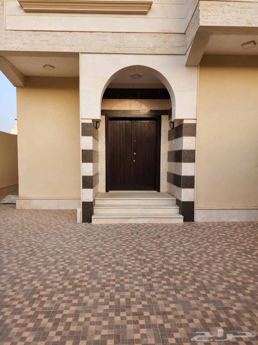 6 bedroom villa in Az Zomorod 4
