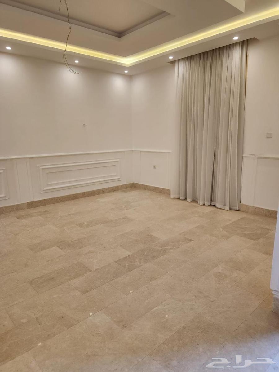 6 bedroom villa in Az Zomorod 6