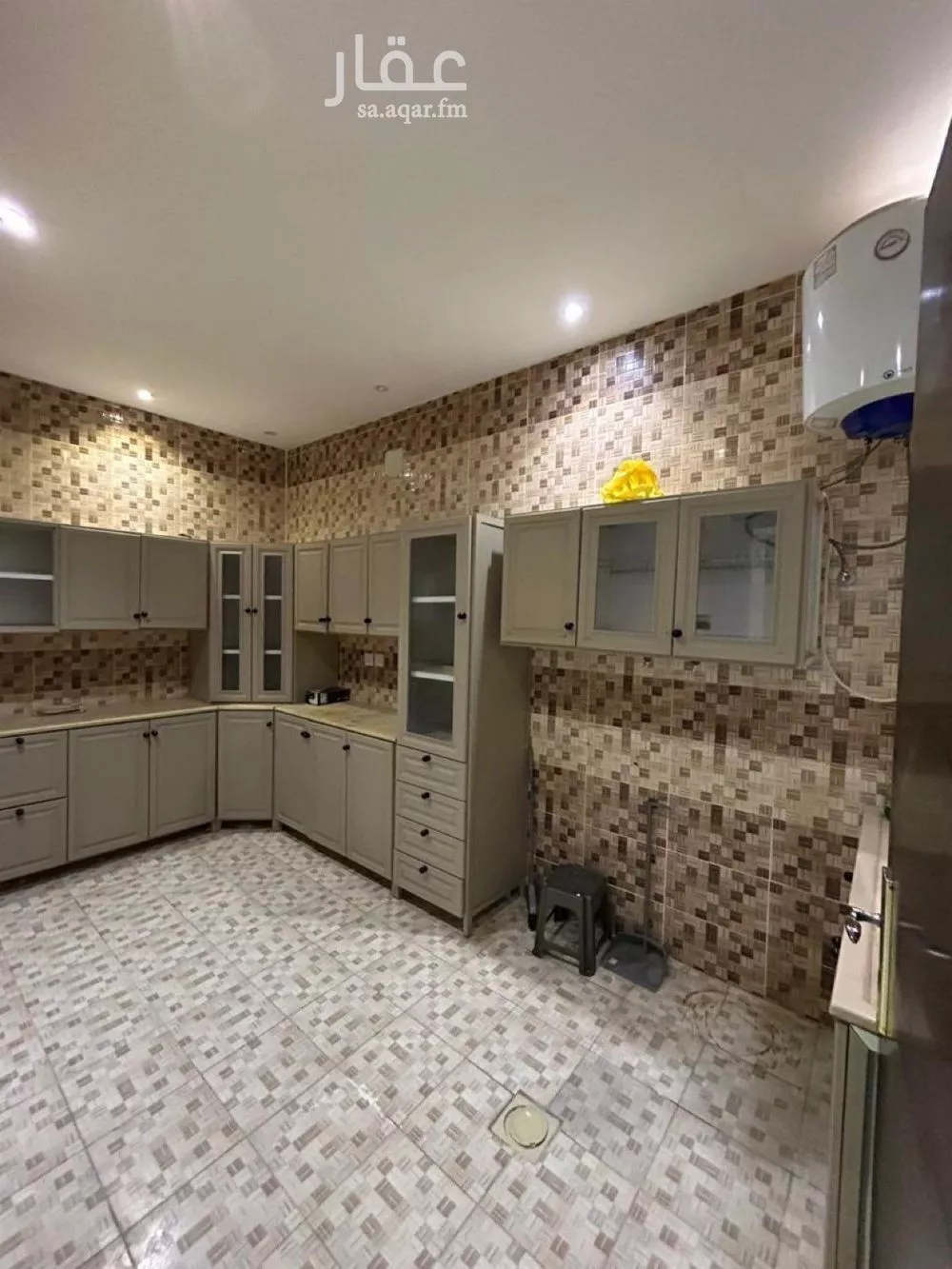 3 bedroom floor in Al Narjis 4