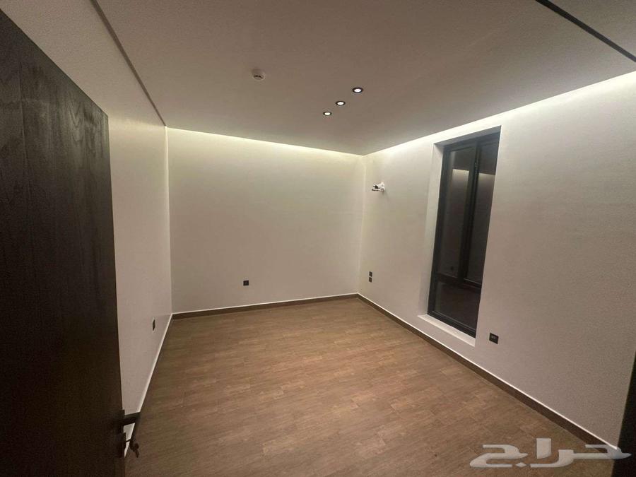 3 bedroom apartment in Al Aziziyah 14