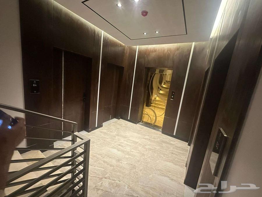 3 bedroom apartment in Al Aziziyah 17