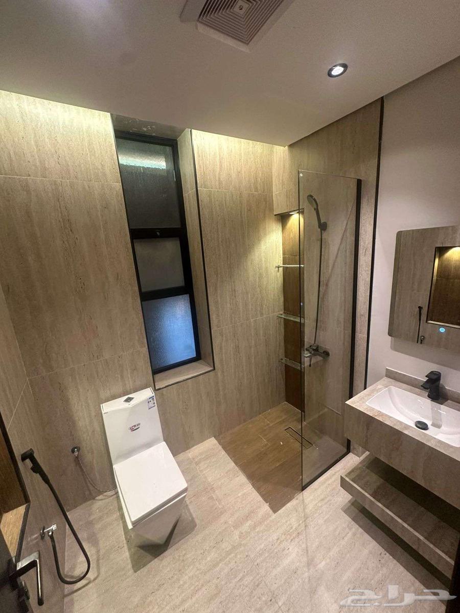 3 bedroom apartment in Al Aziziyah 10