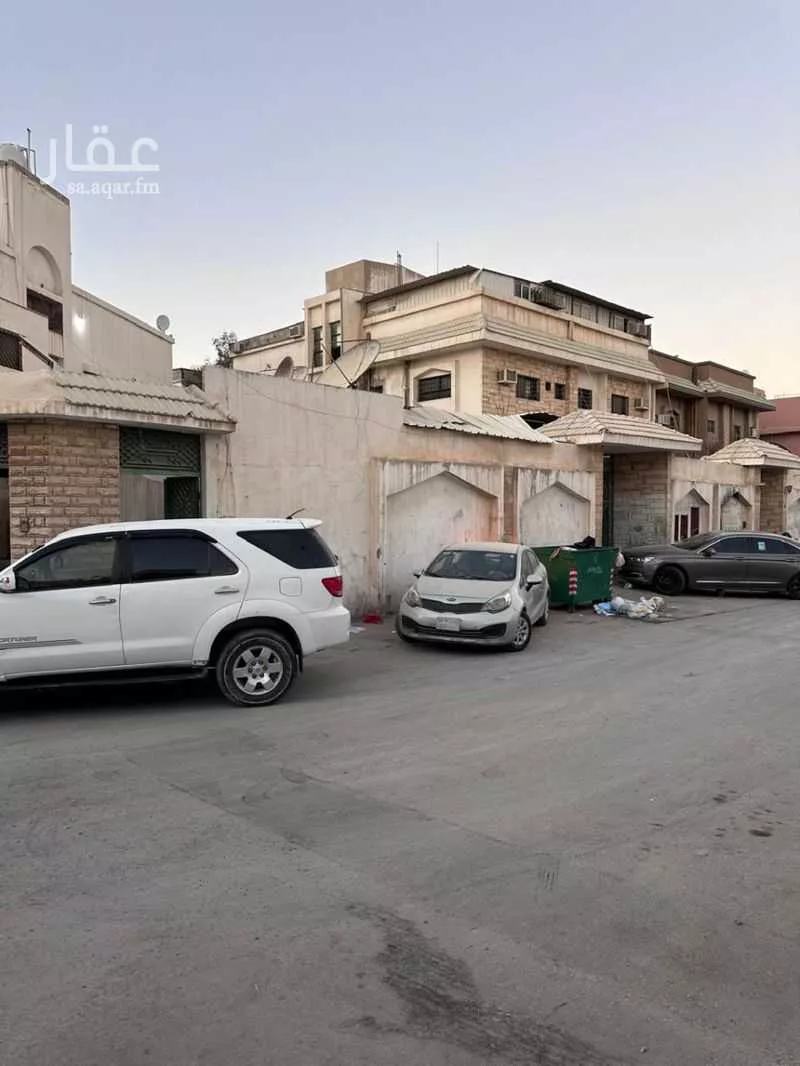 7 bedroom villa in Umm Al Hamam Al Gharbi, Riyadh