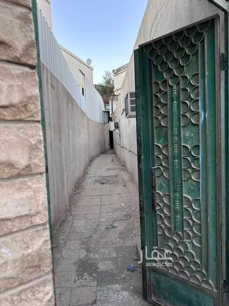 7 bedroom villa in Umm Al Hamam Al Gharbi, Riyadh 6