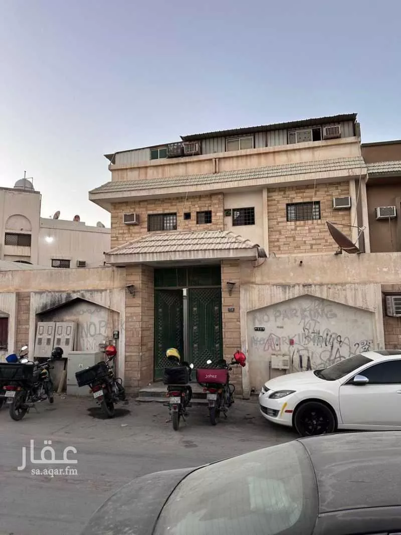 7 bedroom villa in Umm Al Hamam Al Gharbi, Riyadh 8