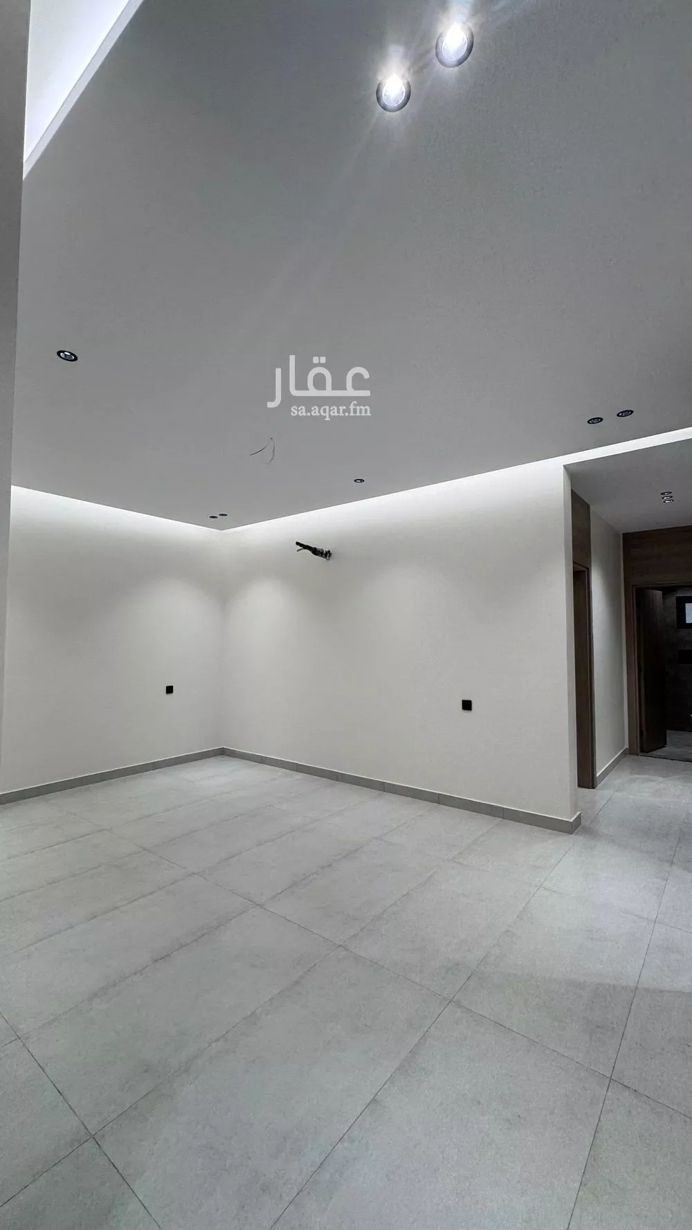 3 bedroom apartment in Al Salamah 6