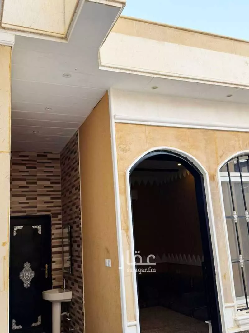 3 bedroom villa in Dhahrat Namar, Riyadh 3