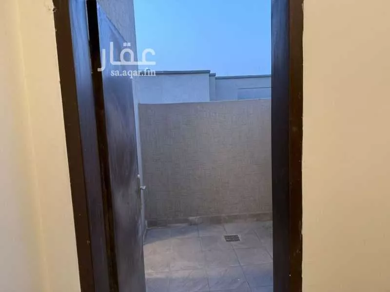 6 bedroom villa in Al Falah 12