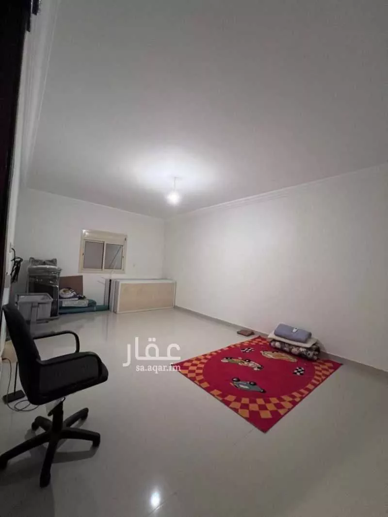 فيلا 8 غرف في الشراع 6