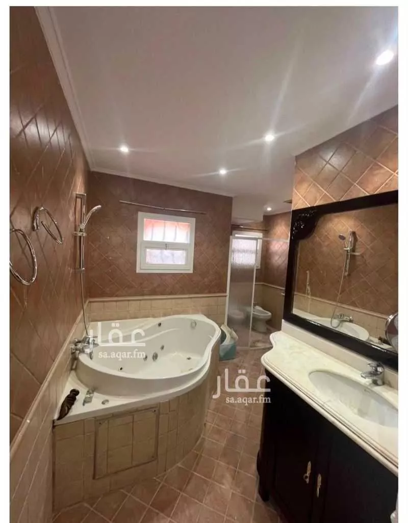 5 bedroom villa in Dhahrat Al Badiah, Riyadh 3