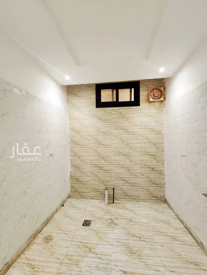 2 bedroom apartment in Az Zomorod, Jeddah 3