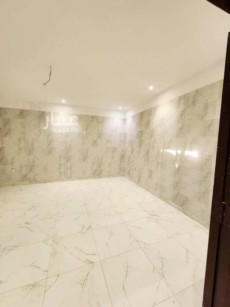 2 bedroom apartment in Az Zomorod, Jeddah 4