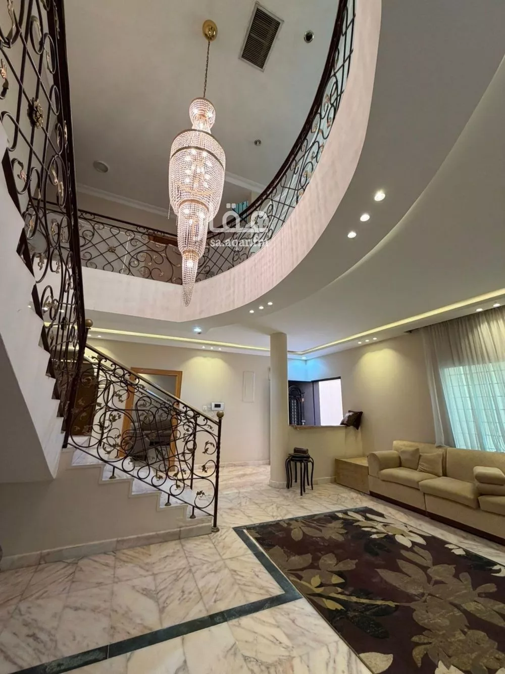 5 bedroom villa in Al Wadi, Riyadh 5