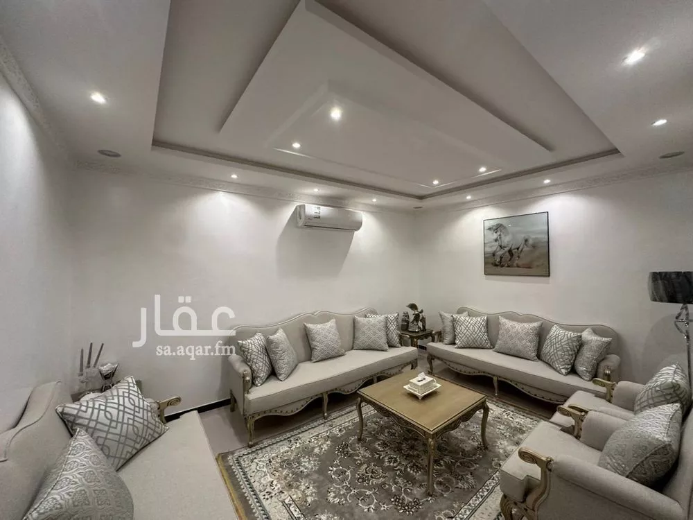 4 bedroom villa in Dhahrat Laban, Riyadh 5