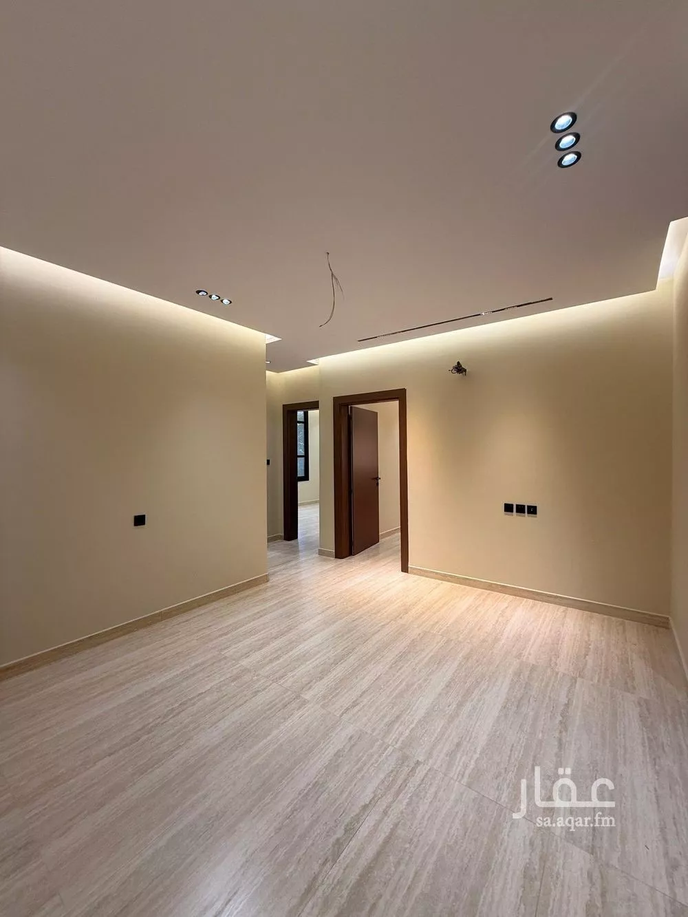 5 bedroom apartment in Al Rawdah 13