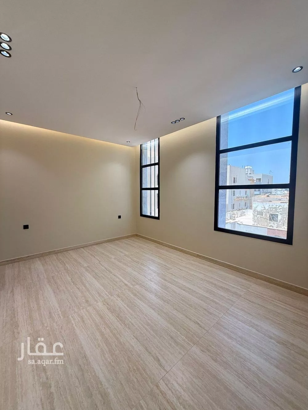 5 bedroom apartment in Al Rawdah 3
