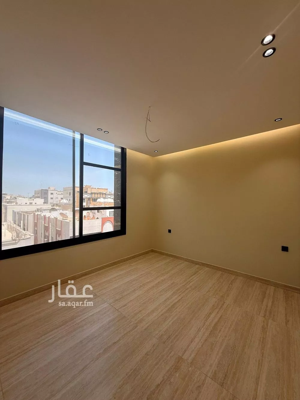 5 bedroom apartment in Al Rawdah 4