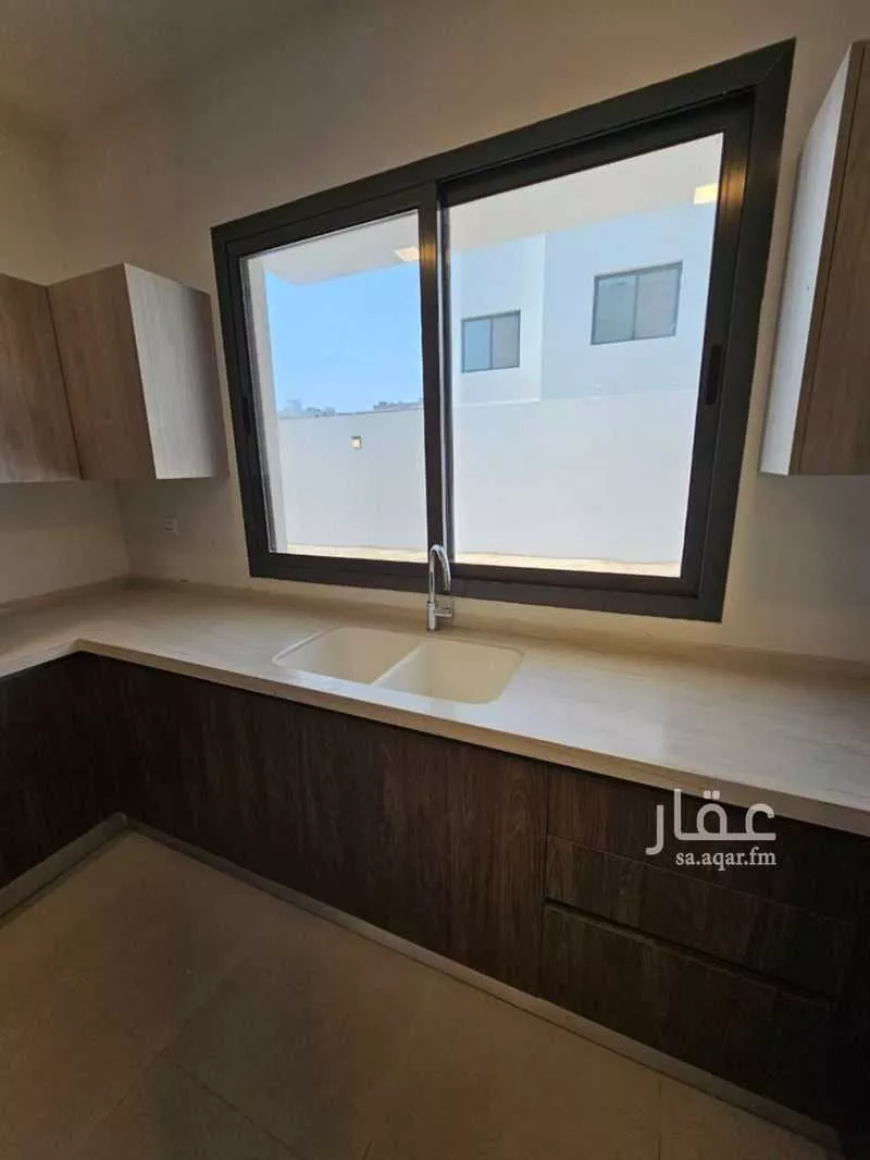 4 bedroom villa in Al Amwaj, Eastern Province 4
