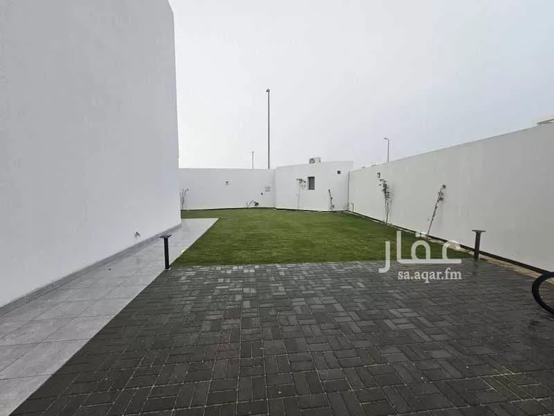 4 bedroom villa in Al Amwaj, Eastern Province 13